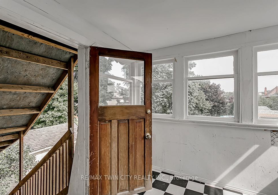 153-drummond-street-brantford-ontario-x13694224