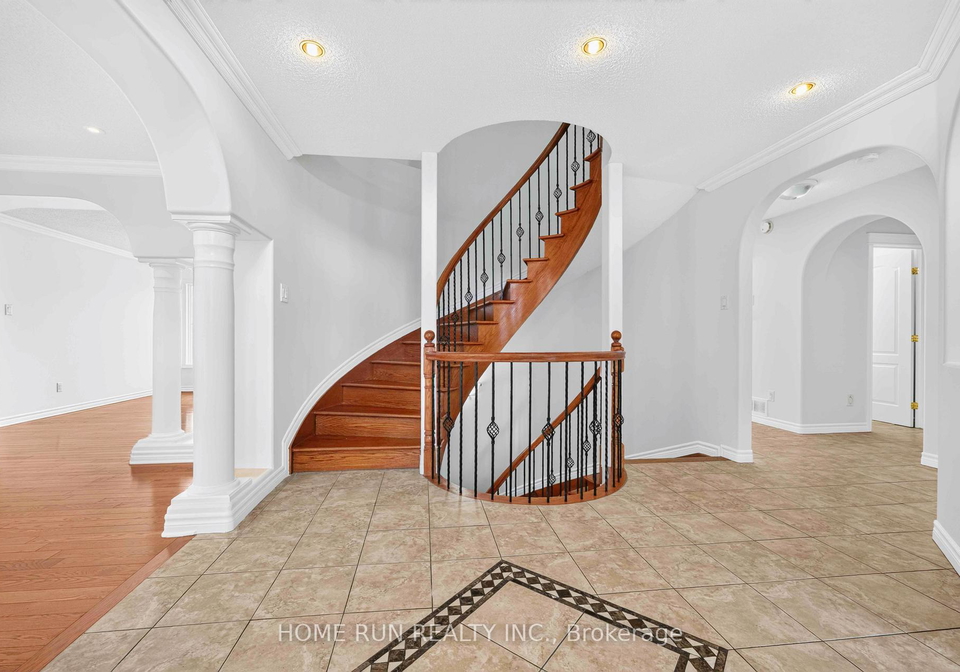 35-blackshire-circle-ottawa-ontario-x13694298