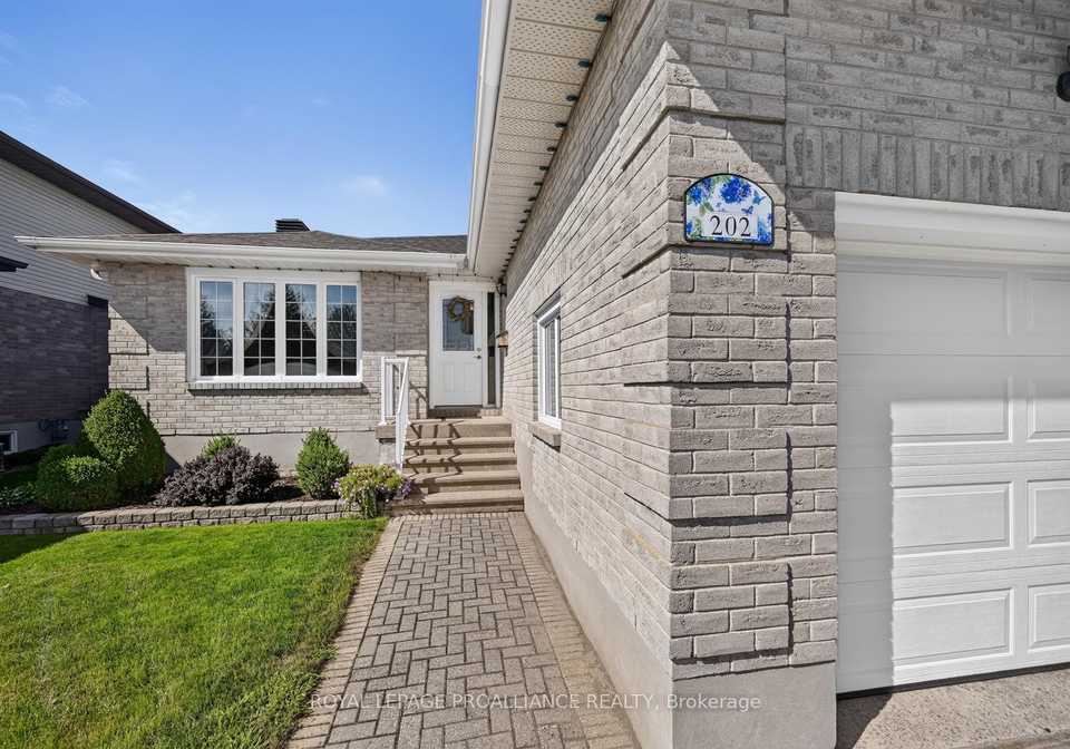 202-beley-street-brockville-ontario-x13694420