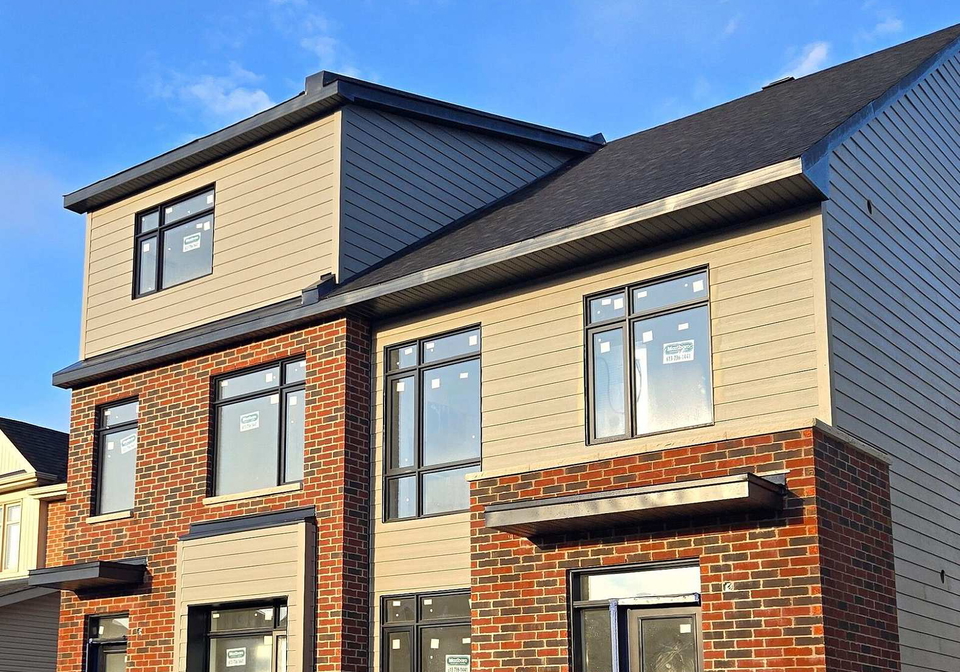 873-contour-street-ottawa-ontario-x13694650