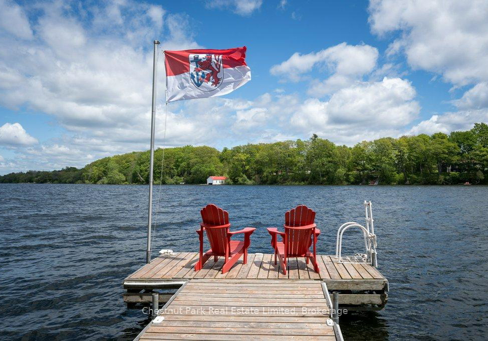 347-prinyers-cove-crescent-prince-edward-county-ontario-x13694804