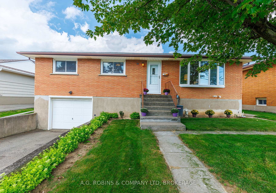 12-berkley-avenue-port-colborne-ontario-x13694966