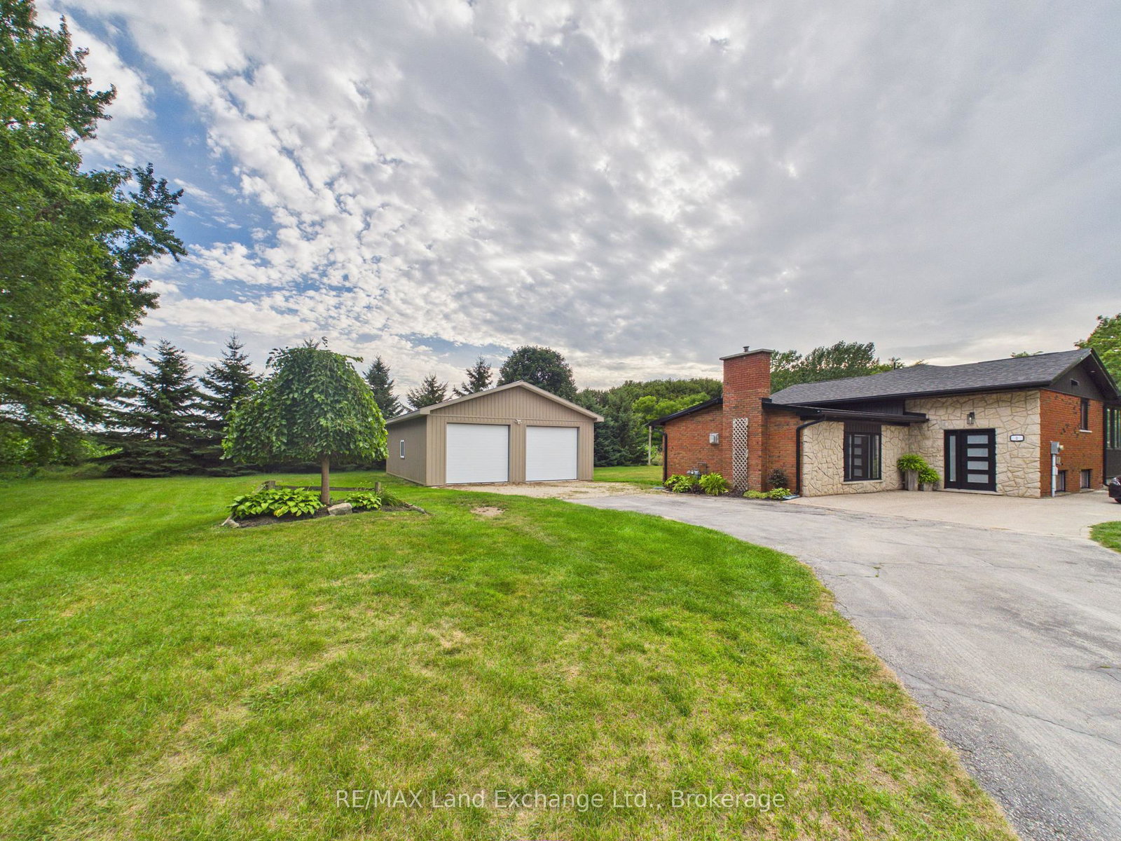 2-park-street-huron-kinloss-ontario-x13695128