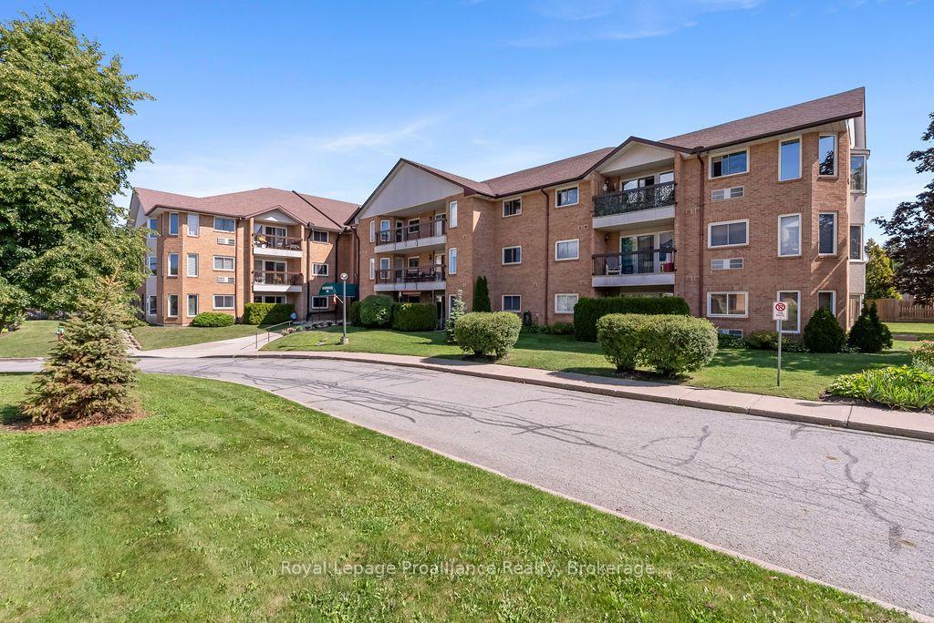 54-tripp-boulevard-quinte-west-ontario-x13695176