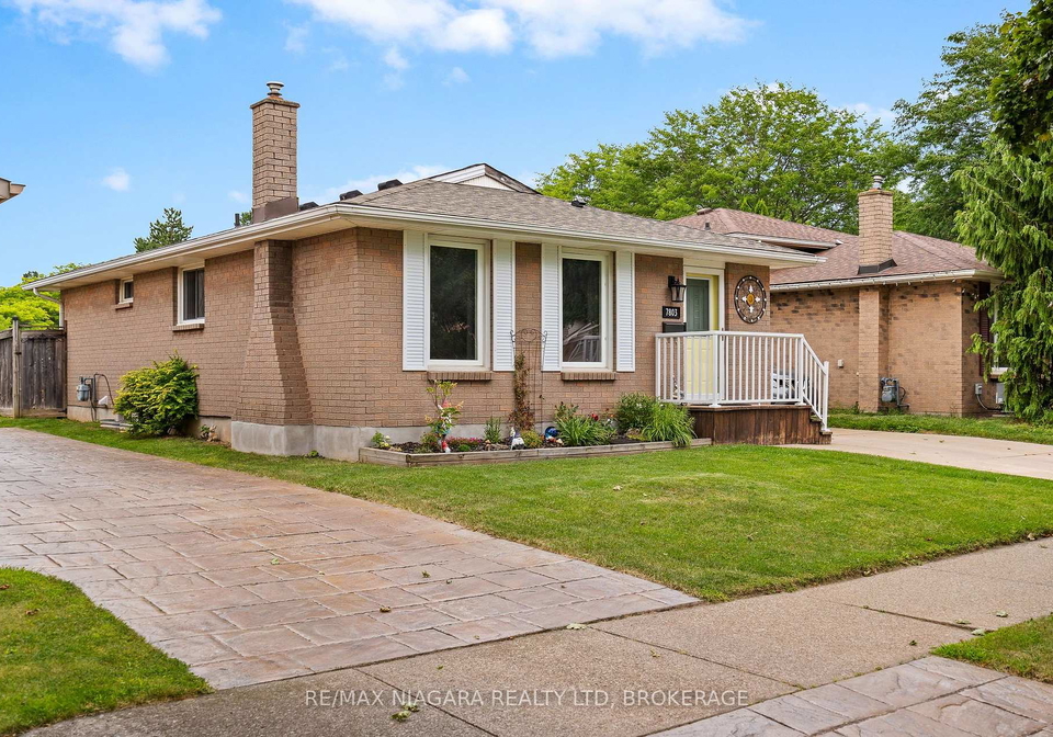 7803-salisbury-place-niagara-falls-ontario-x13695330