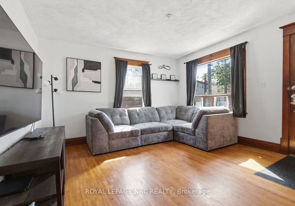79-carlton-street-st-catharines-ontario-x13695402