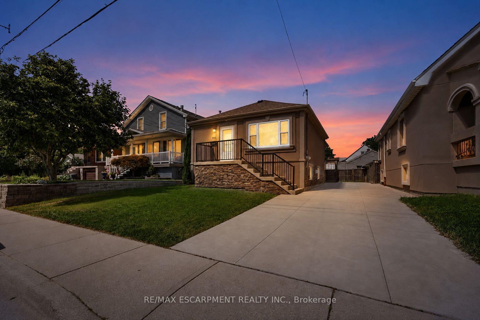 105-munn-street-hamilton-ontario-x13695426