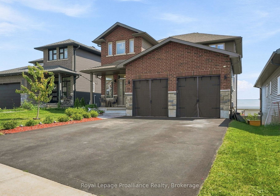 92-northumberland-boulevard-quinte-west-ontario-x13695442