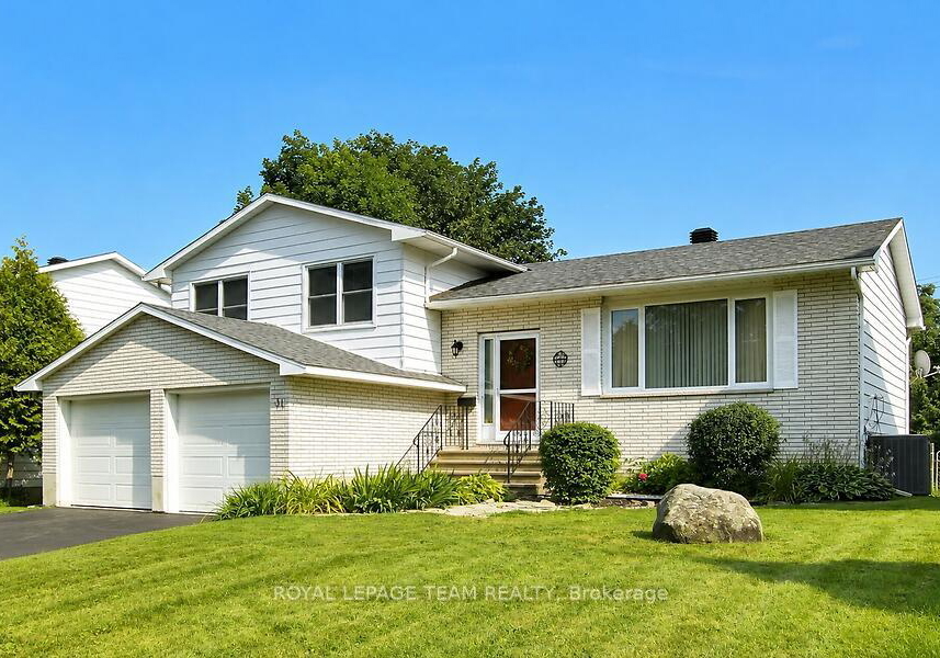 31-ross-street-smiths-falls-ontario-x13695714