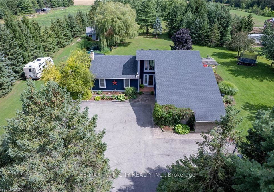 6471-sideroad-15-road-mapleton-ontario-x13696008