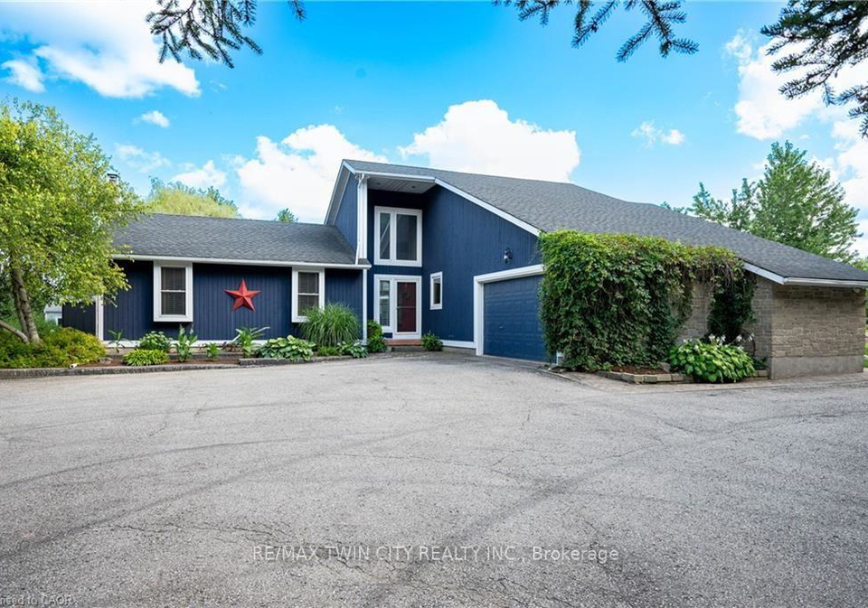 6471-sideroad-15-road-mapleton-ontario-x13696008