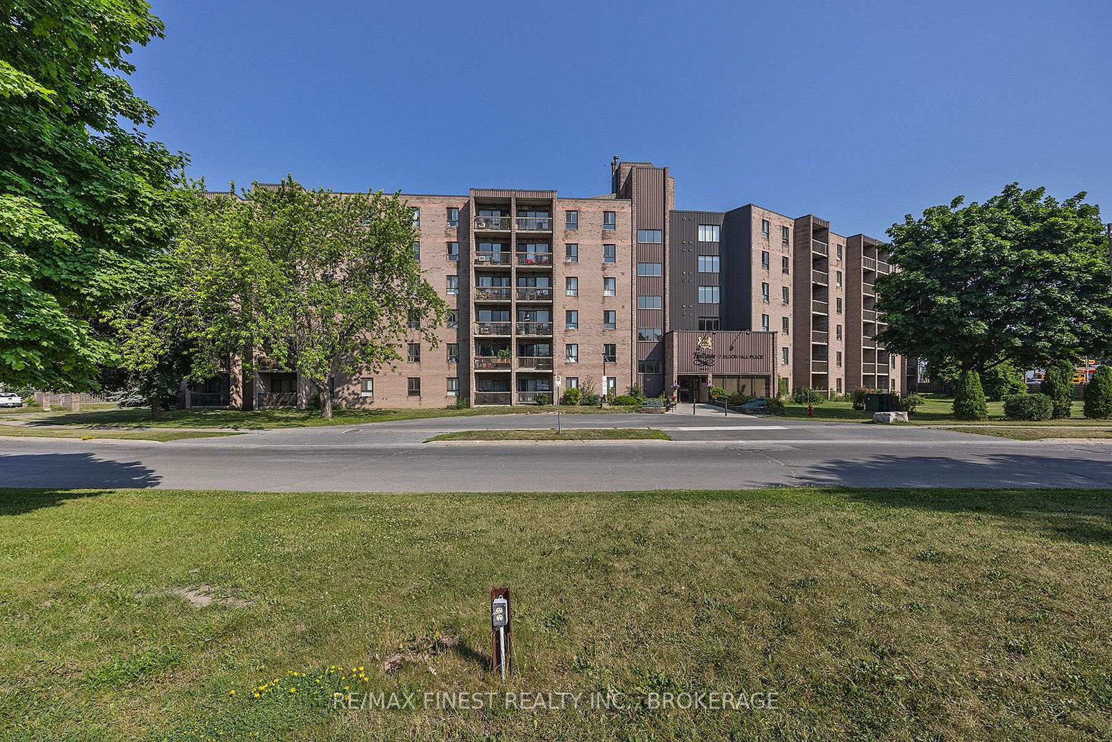 17-eldon-hall-place-kingston-ontario-x13696094