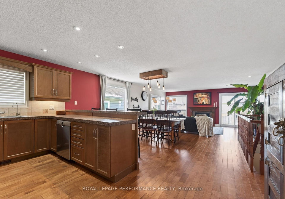 639-robert-hill-street-mississippi-mills-ontario-x13696136