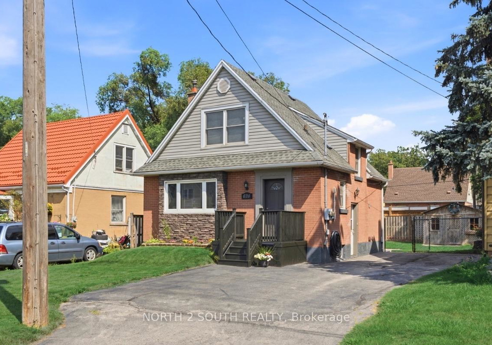 624-brighton-avenue-hamilton-ontario-x13696162