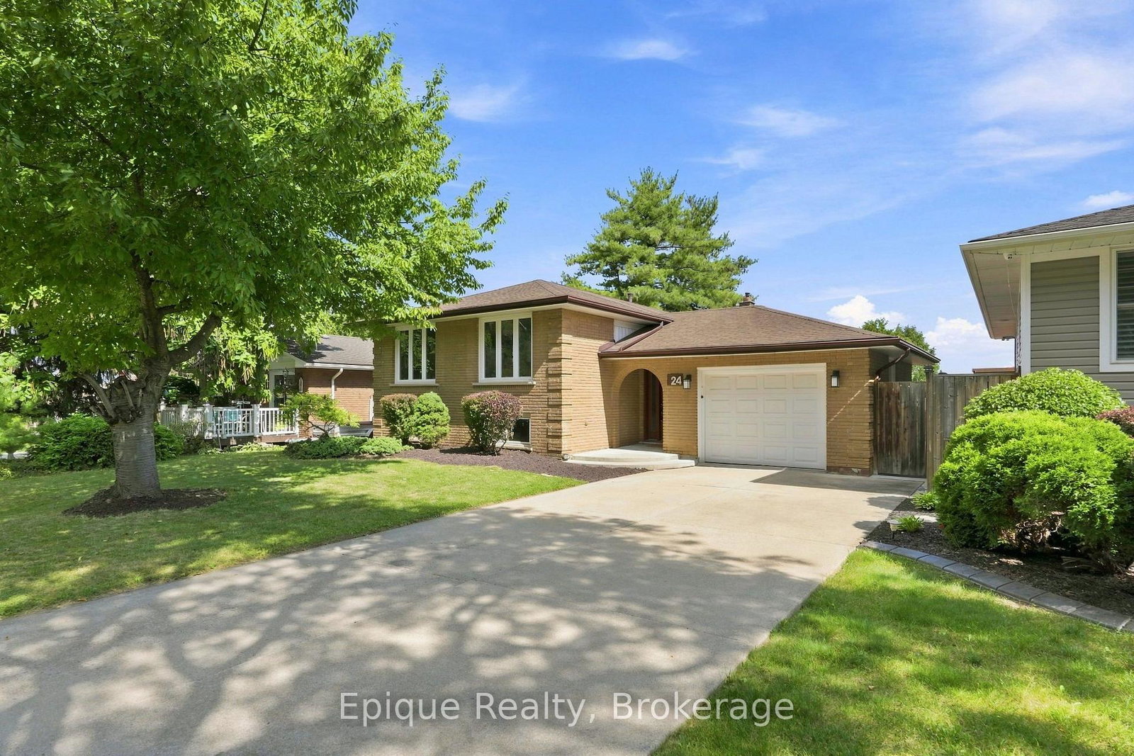 24-brae-crest-drive-hamilton-ontario-x13696204