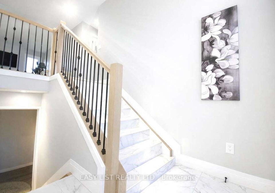 4403-belmont-avenue-lakeshore-ontario-x13696218