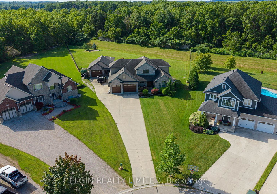 26-blossom-ridge-central-elgin-ontario-x13696278