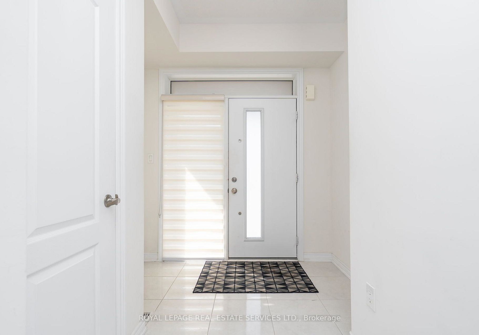 166-deerpath-drive-guelph-ontario-x13696322