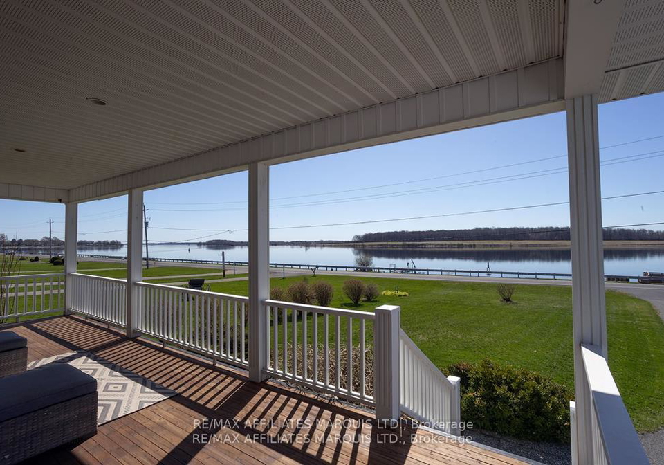 11851-lakeshore-drive-south-dundas-ontario-x13696408