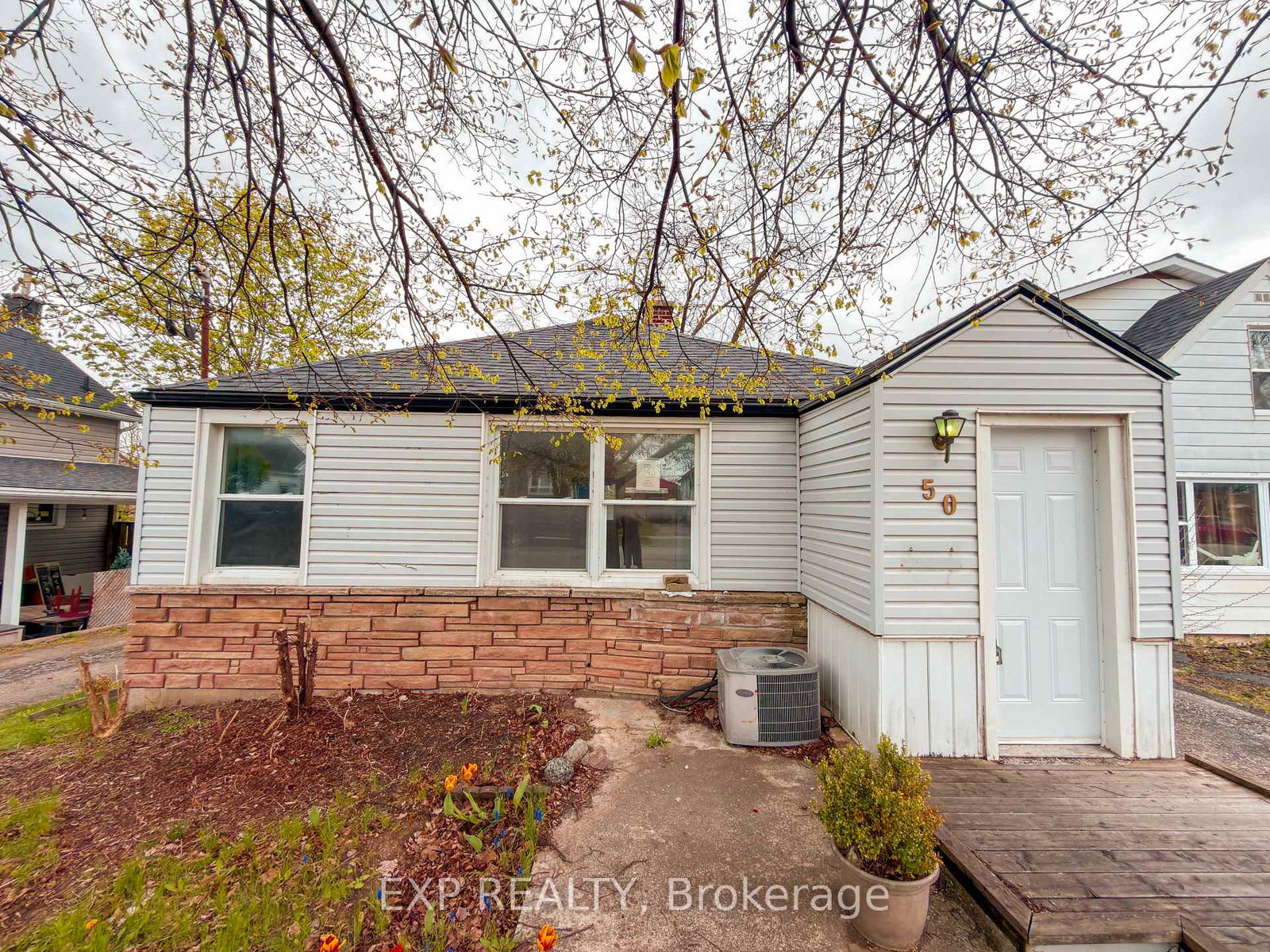 50-emery-street-w-london-south-ontario-x13696422