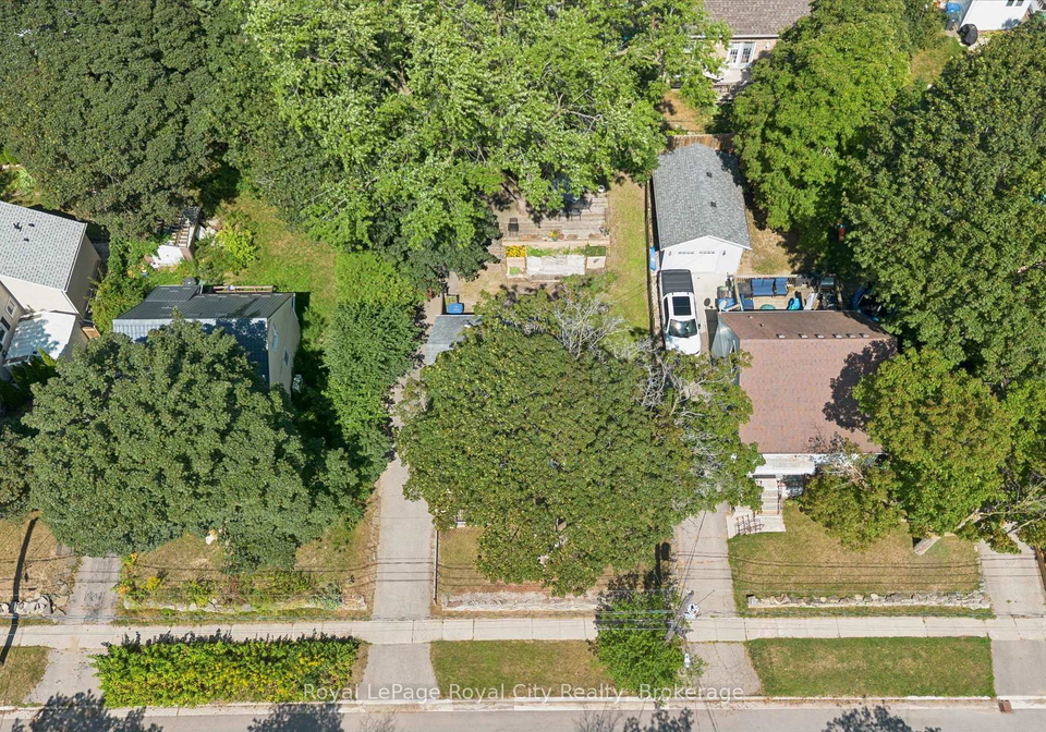 39-ridgewood-avenue-guelph-ontario-x13696612