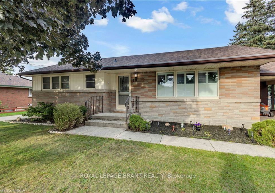 18-kingsmount-crescent-brantford-ontario-x13696668