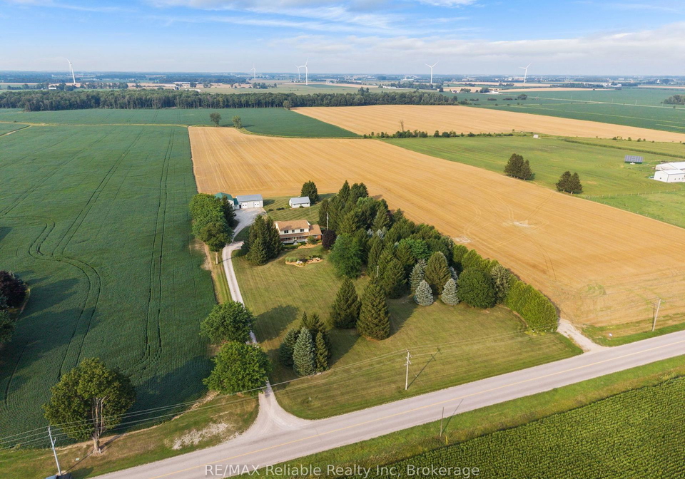 43804-hydro-line-road-huron-east-ontario-x13696814