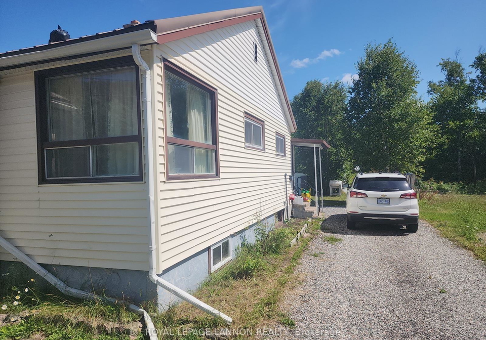 216-main-schreiber-ontario-x13696952