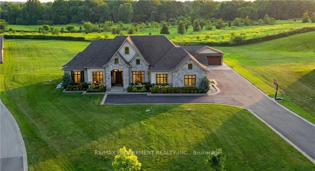 55-tews-lane-hamilton-ontario-x13696986