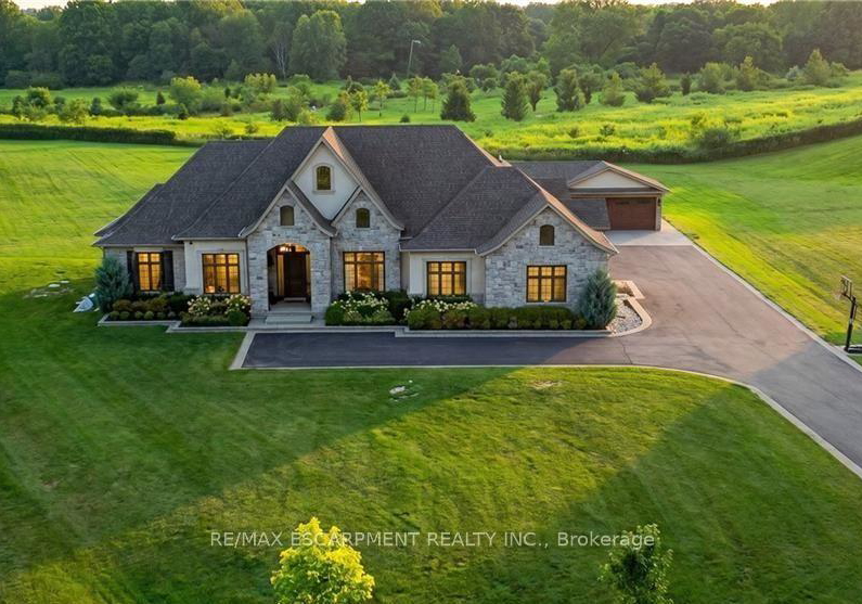 55-tews-lane-hamilton-ontario-x13696986