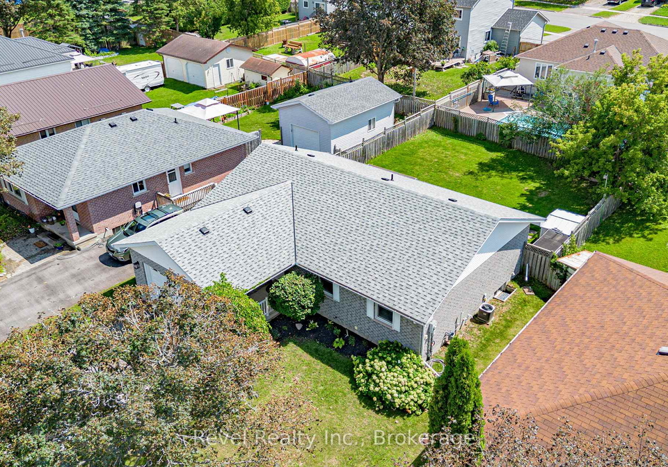 9-crestwood-avenue-kawartha-lakes-ontario-x13697226