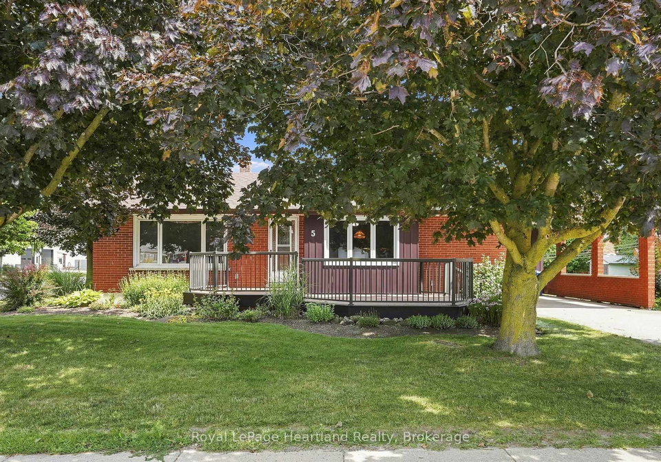 5-king-street-minto-ontario-x13697260