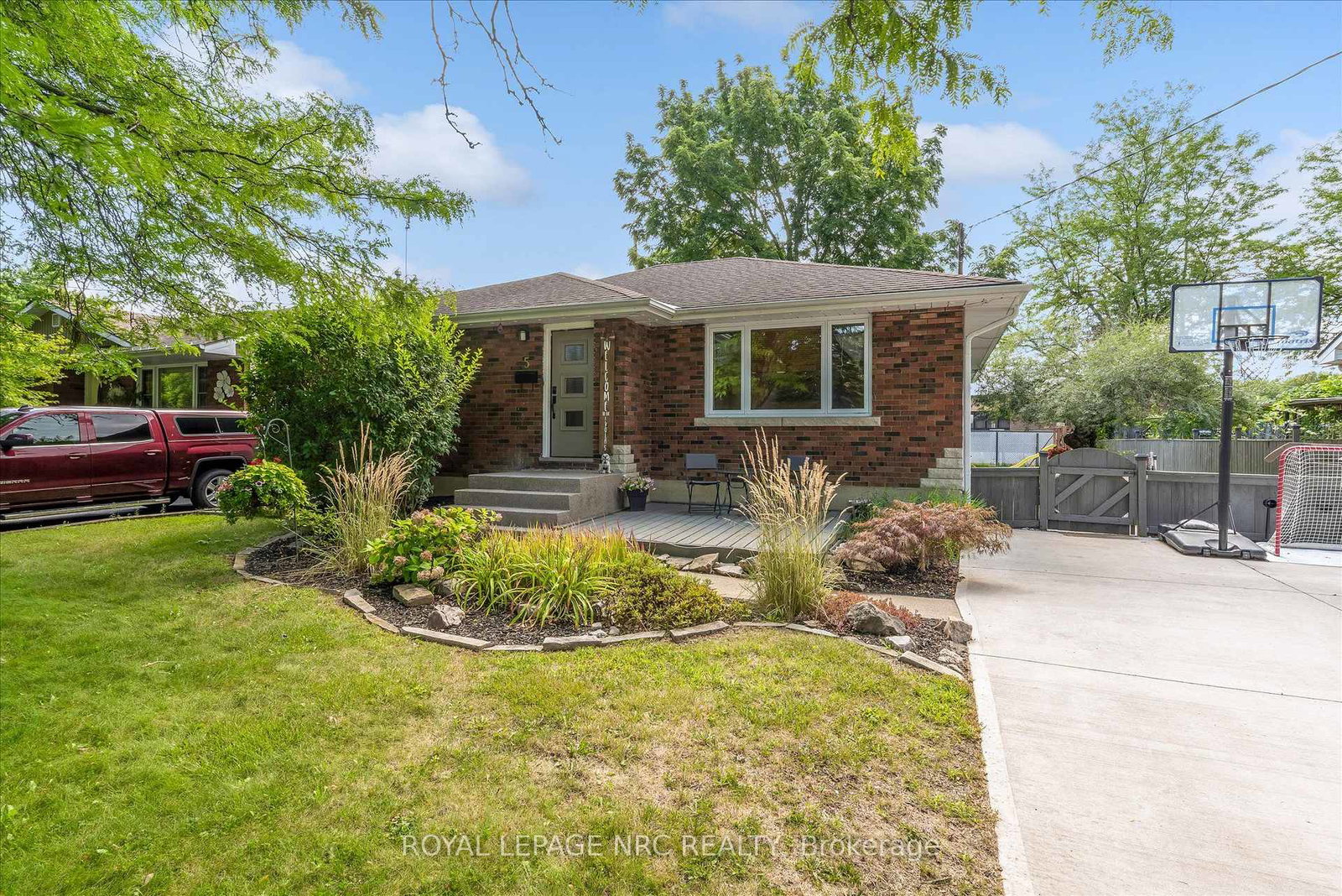 5-goldsmith-avenue-st-catharines-ontario-x13697438
