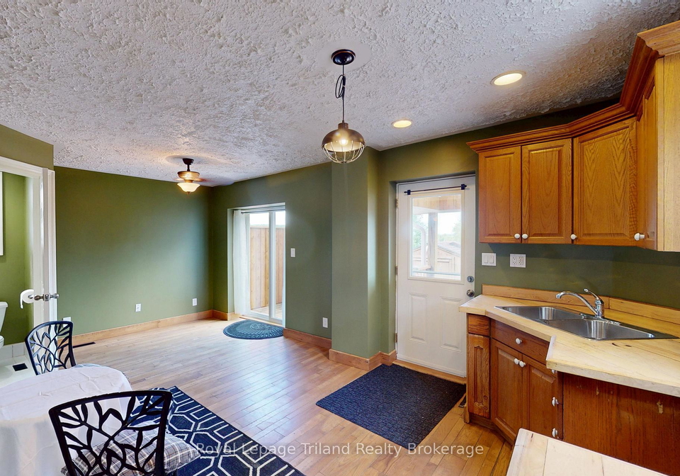16-broadway-street-woodstock-ontario-x13697458