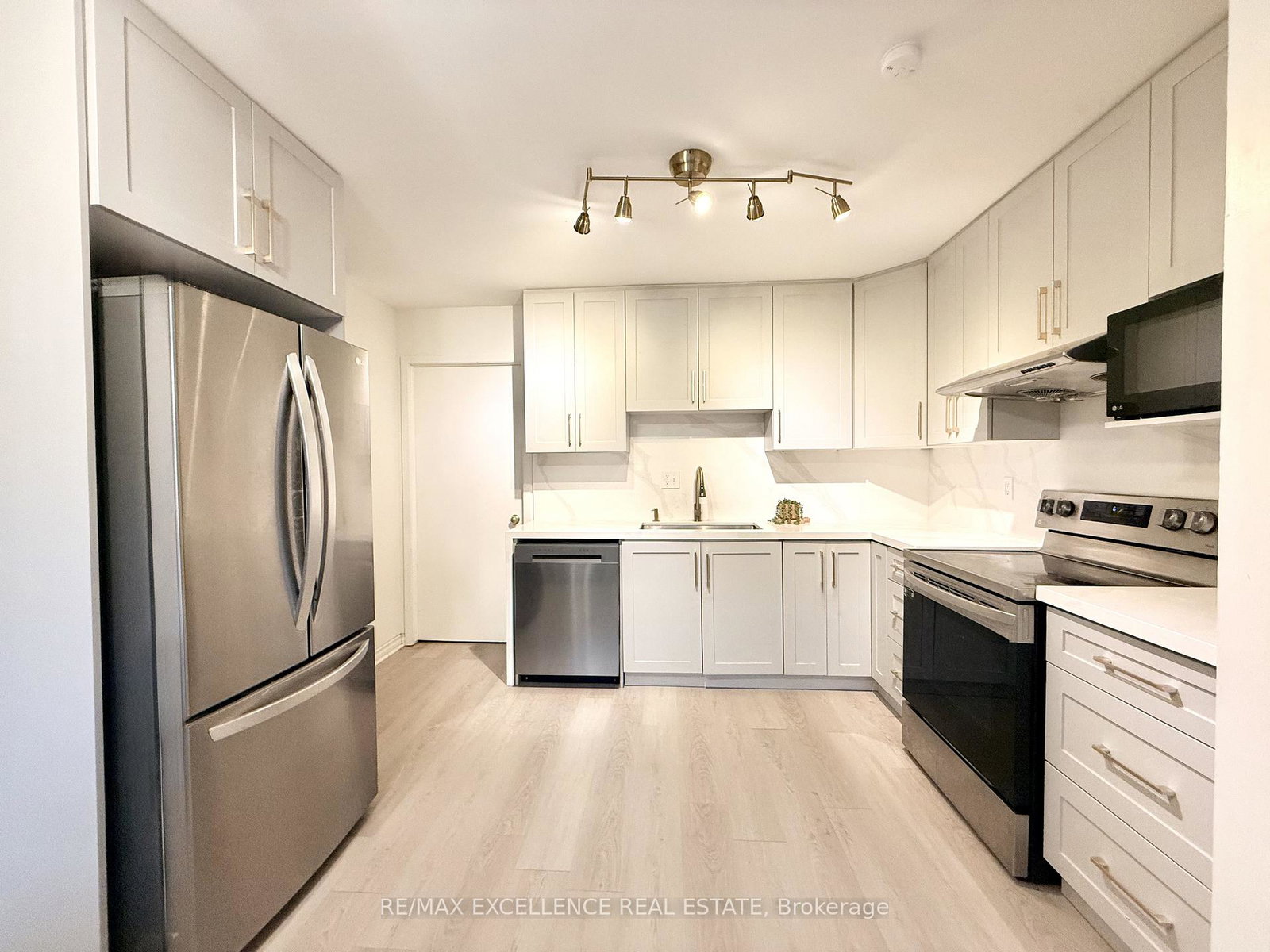 49-woodlawn-avenue-brantford-ontario-x13697528