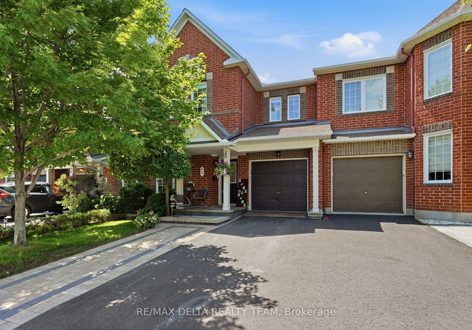 64-collington-street-ottawa-ontario-x13697548