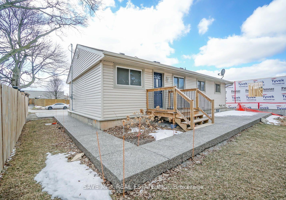 7631-wayne-street-niagara-falls-ontario-x13697632