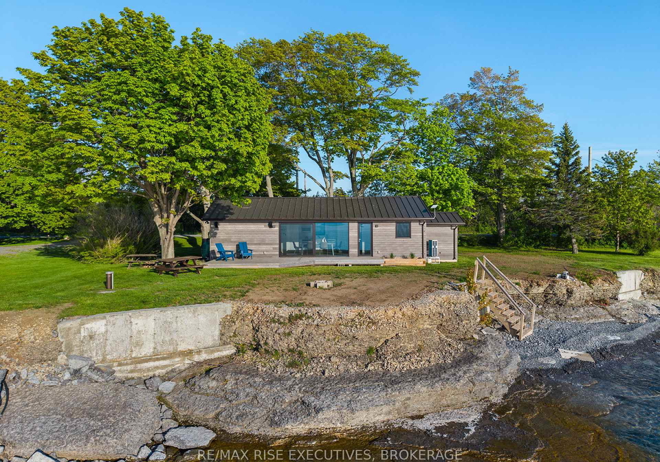 682-salmon-point-road-prince-edward-county-ontario-x13697670