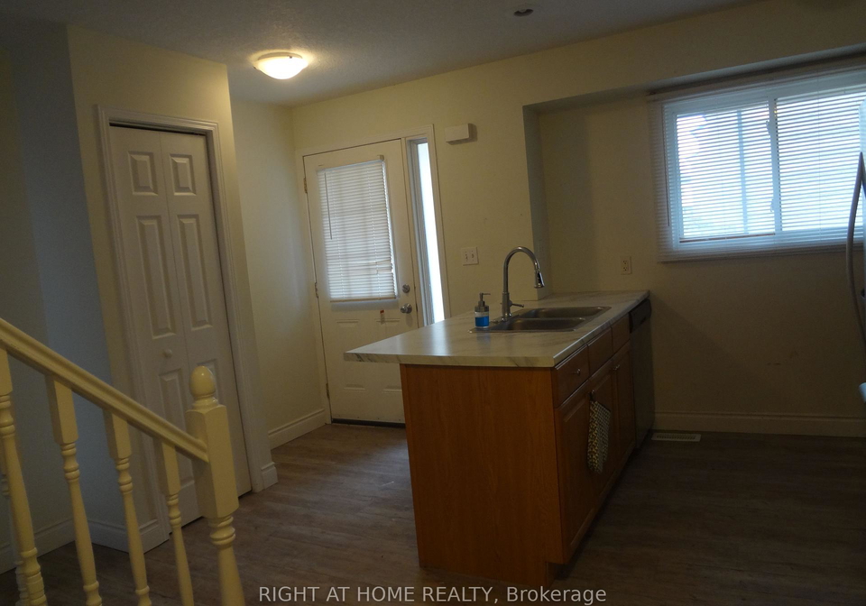 211-veronica-drive-kitchener-ontario-x13697690
