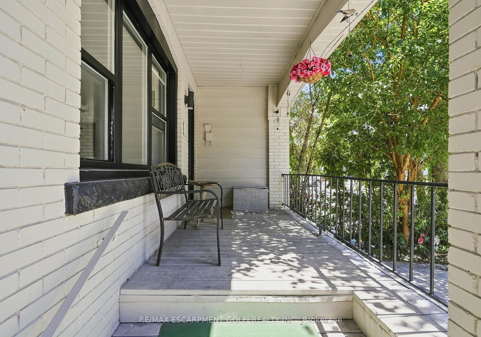 463-dunsmure-avenue-hamilton-ontario-x13697712