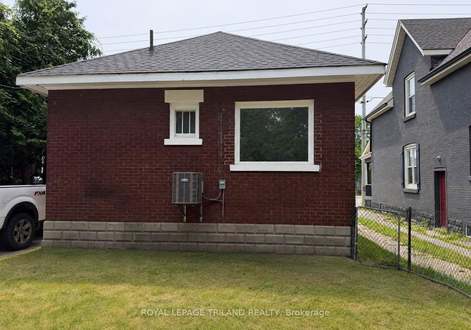 136-adelaide-street-n-london-east-ontario-x13697724