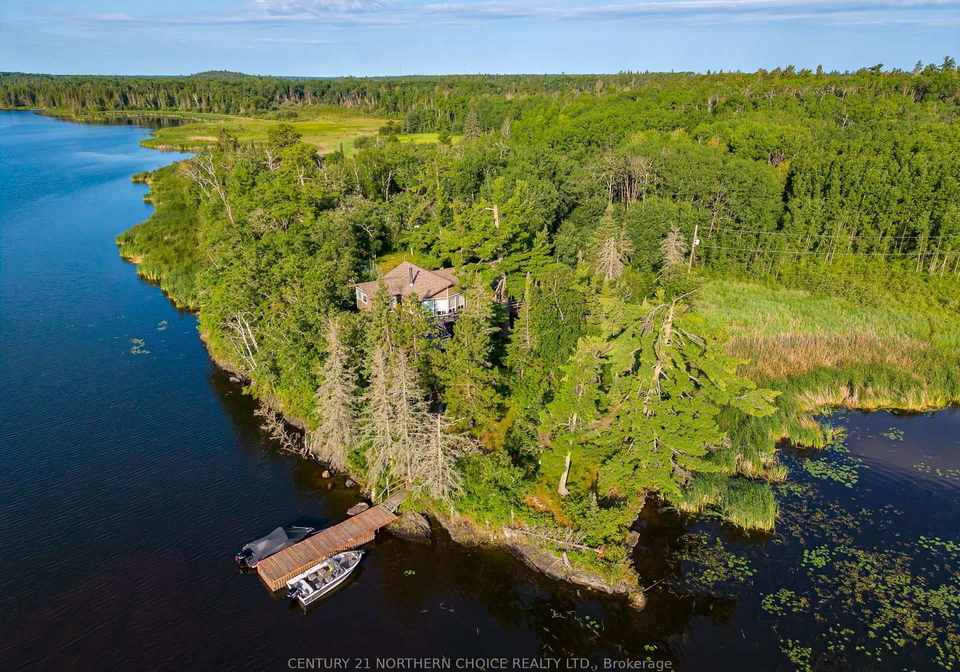 d142-holmstroms-marsh-kenora-remote-area-ontario-x13697740