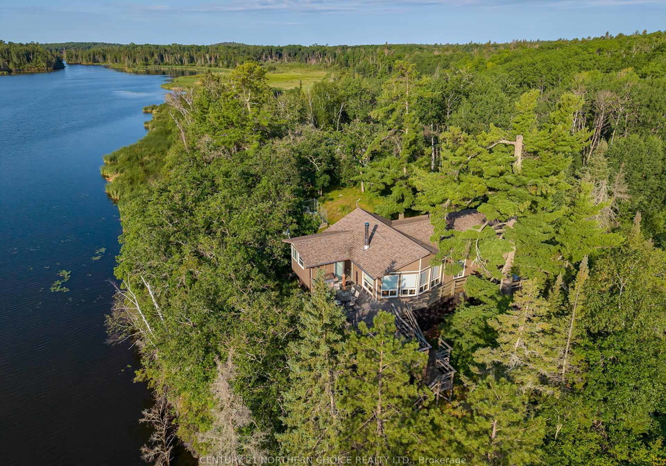 d142-holmstroms-marsh-kenora-remote-area-ontario-x13697740