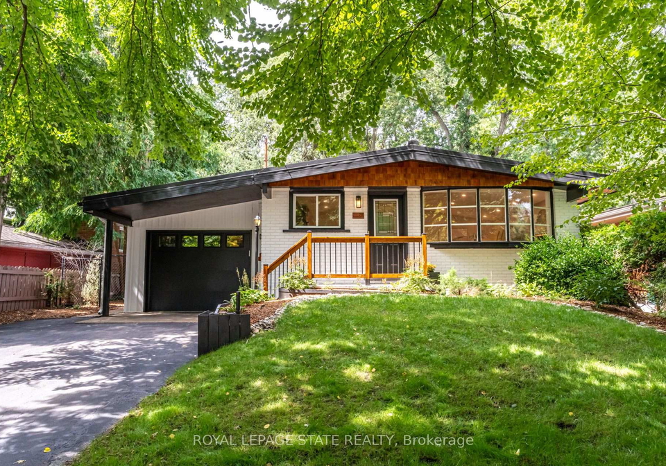 28-helen-street-hamilton-ontario-x13697824