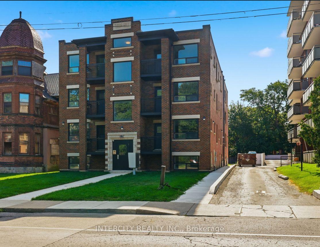 9wentworth-street-s-hamilton-ontario-x13697840