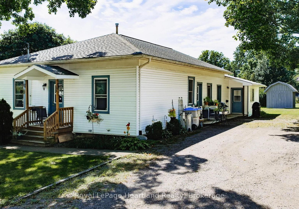 132-queen-street-central-huron-ontario-x13698046