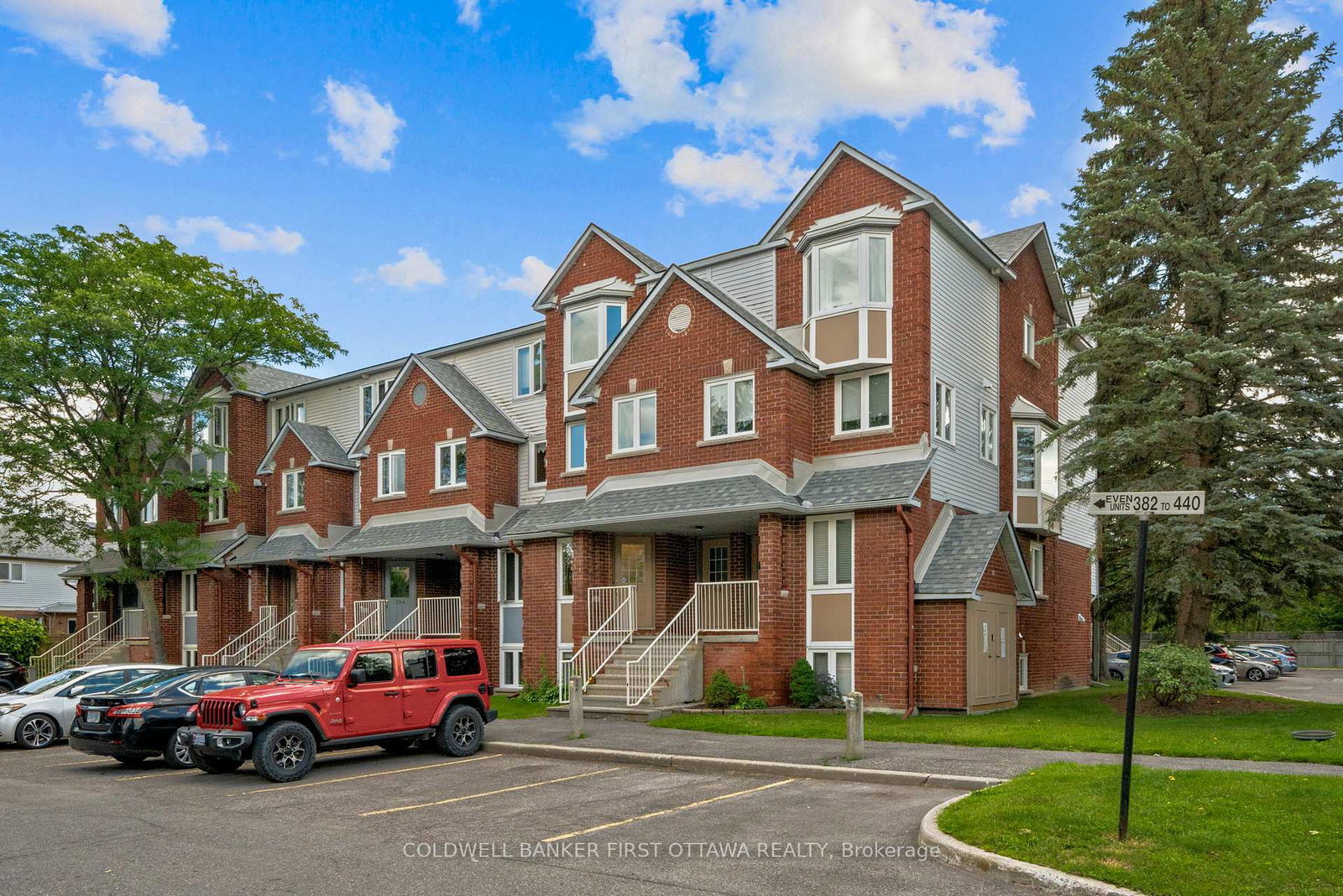 386-briston-private-ottawa-ontario-x13698098