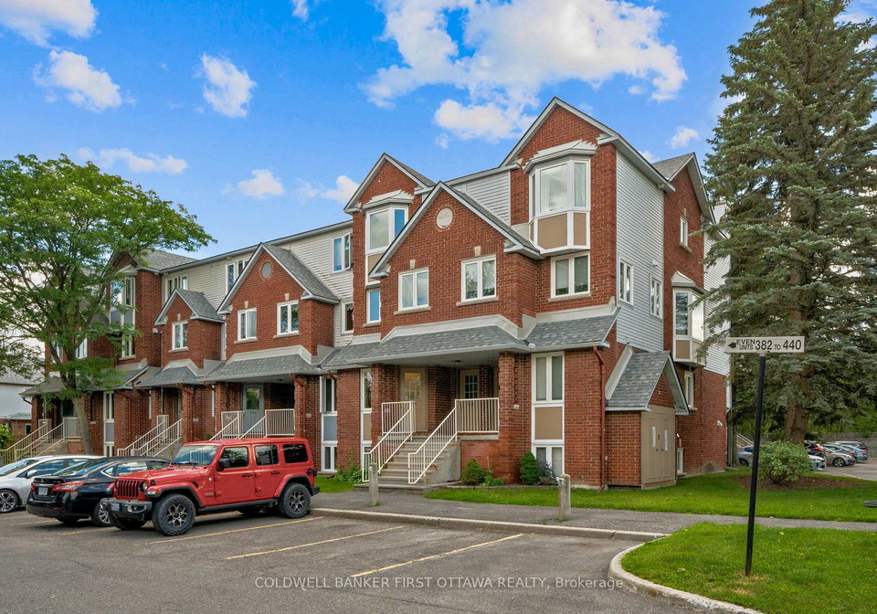 386-briston-private-ottawa-ontario-x13698098