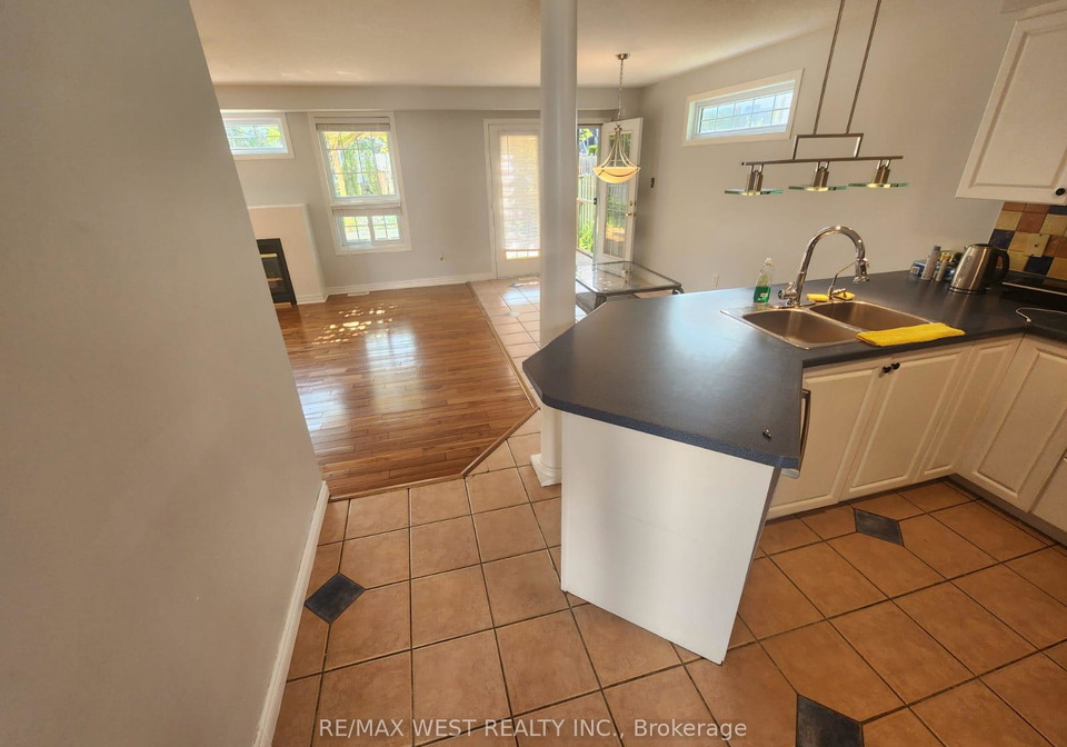 792-butternut-avenue-waterloo-ontario-x13698234