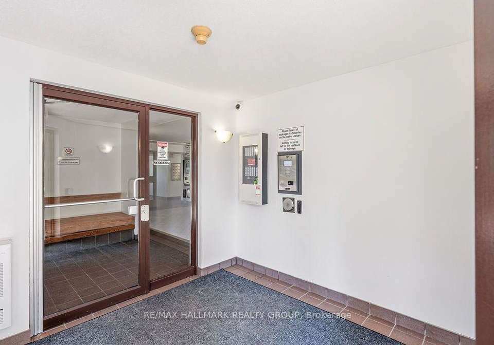 270-brittany-drive-ottawa-ontario-x13698252